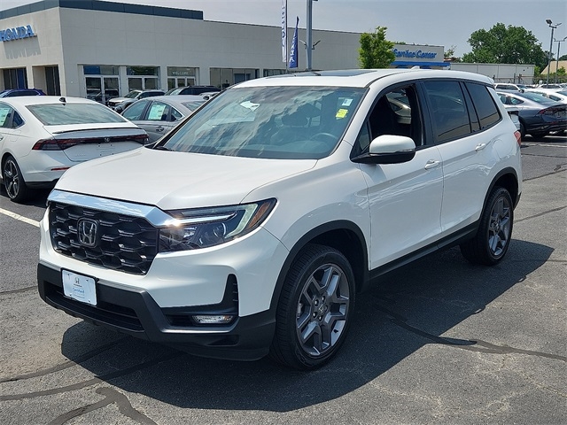 2023 Honda Passport EX-L photo 3