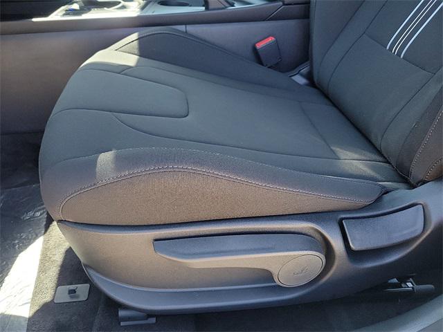 2025 Hyundai Elantra SEL Sport photo 14