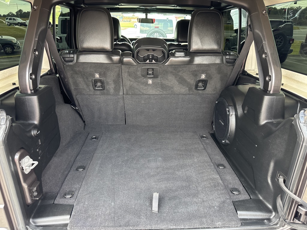 2018 Jeep Wrangler Unlimited Sahara photo 8
