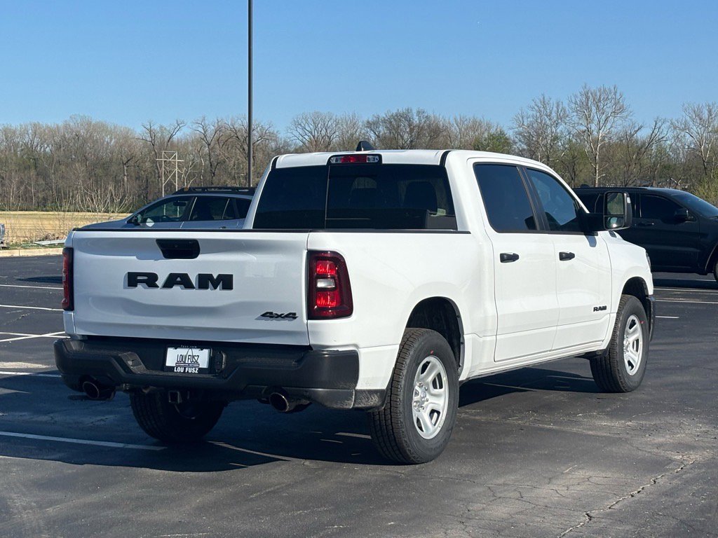 2025 Ram 1500 Tradesman photo 3
