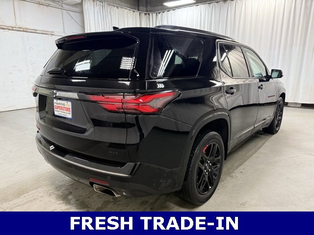 2023 Chevrolet Traverse Premier photo 2