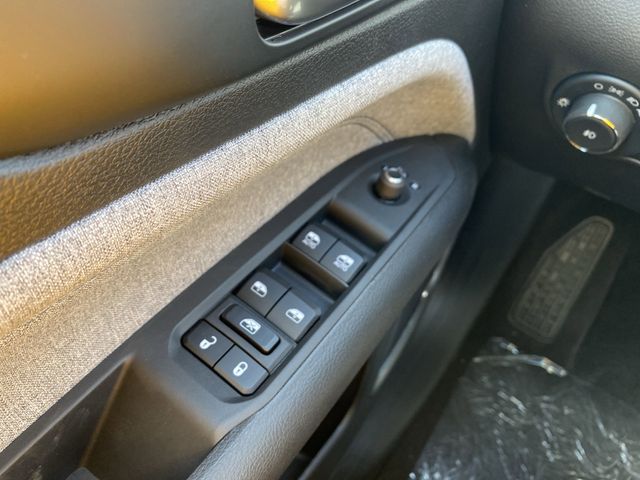 2025 Jeep Compass Latitude photo 28