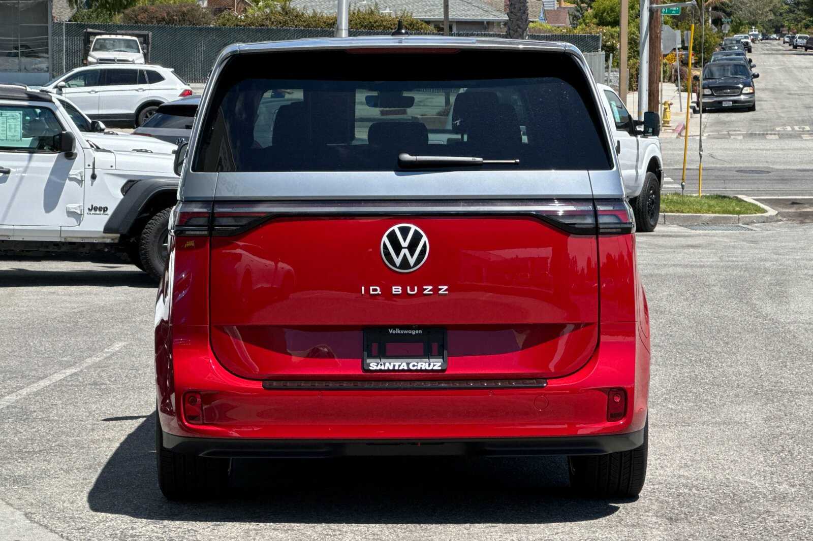 2025 Volkswagen ID. Buzz Pro Plus photo 5