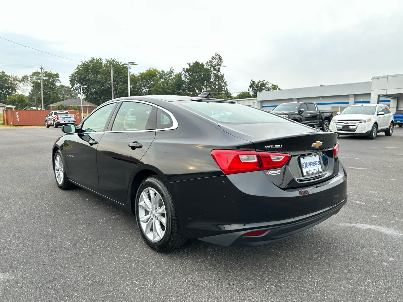 2023 Chevrolet Malibu 1LT photo 3