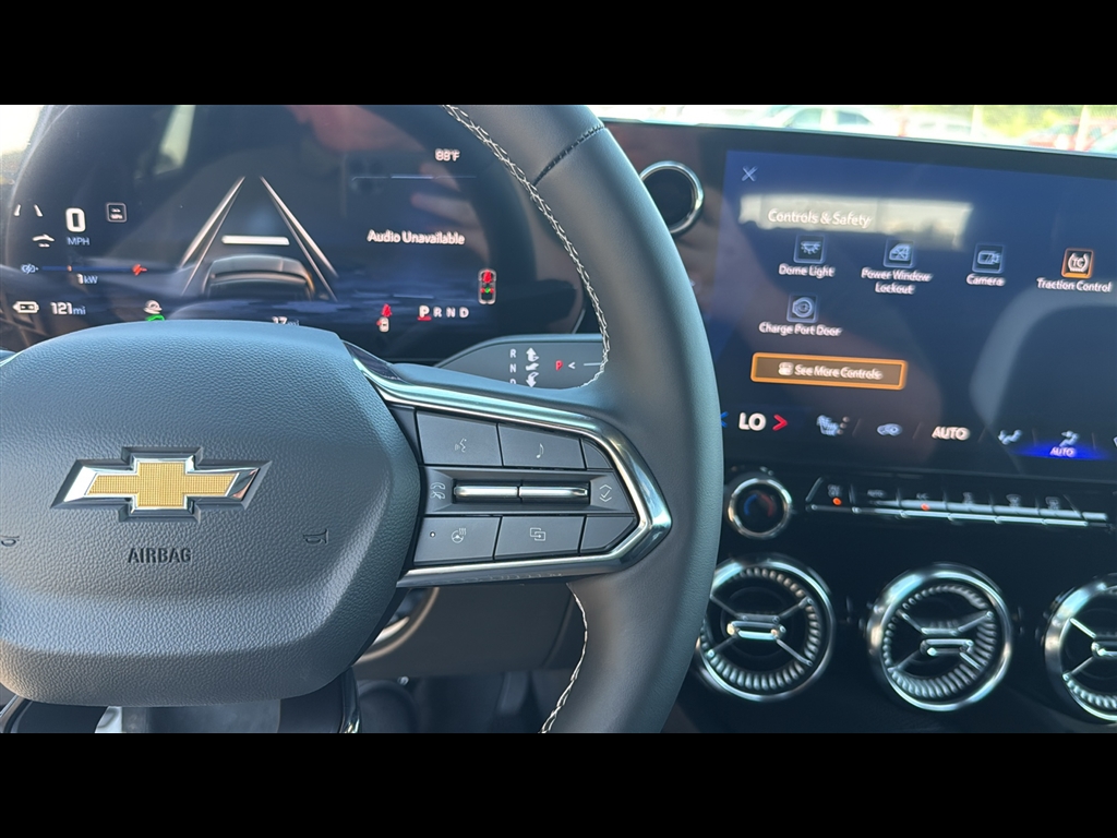 2025 Chevrolet Blazer EV photo 13