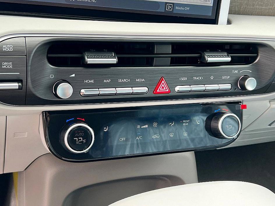 2026 Hyundai Palisade SEL photo 10