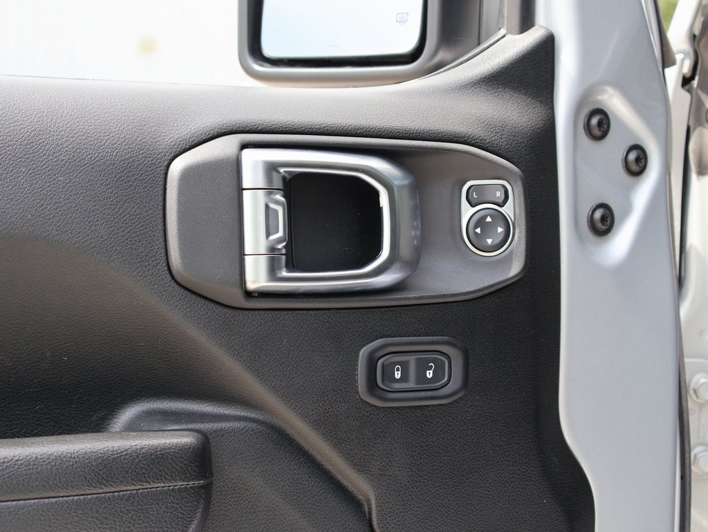 2023 Jeep Wrangler Willys 4xe photo 19