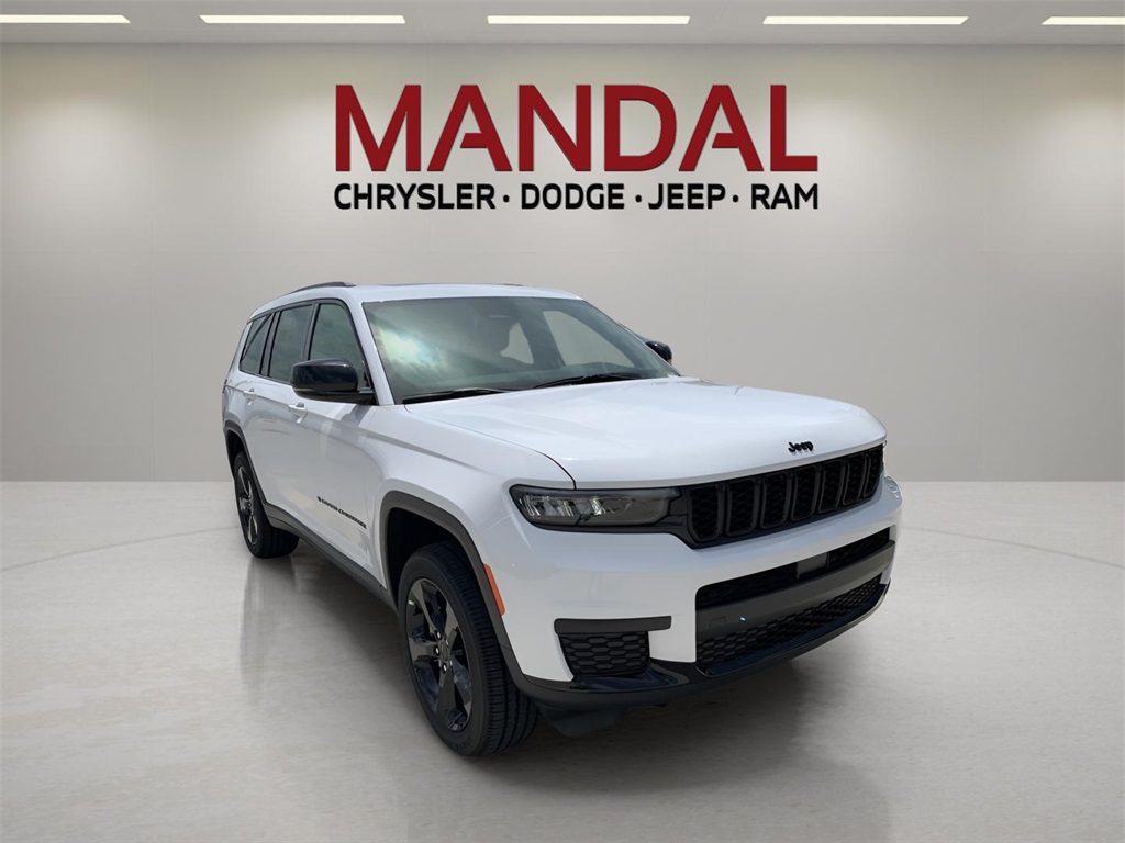 2025 Jeep Grand Cherokee Altitude X photo 3