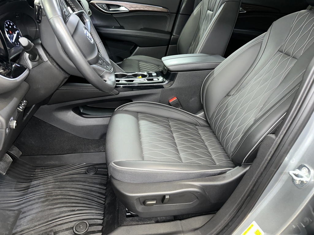 2023 Buick Envision Avenir photo 3