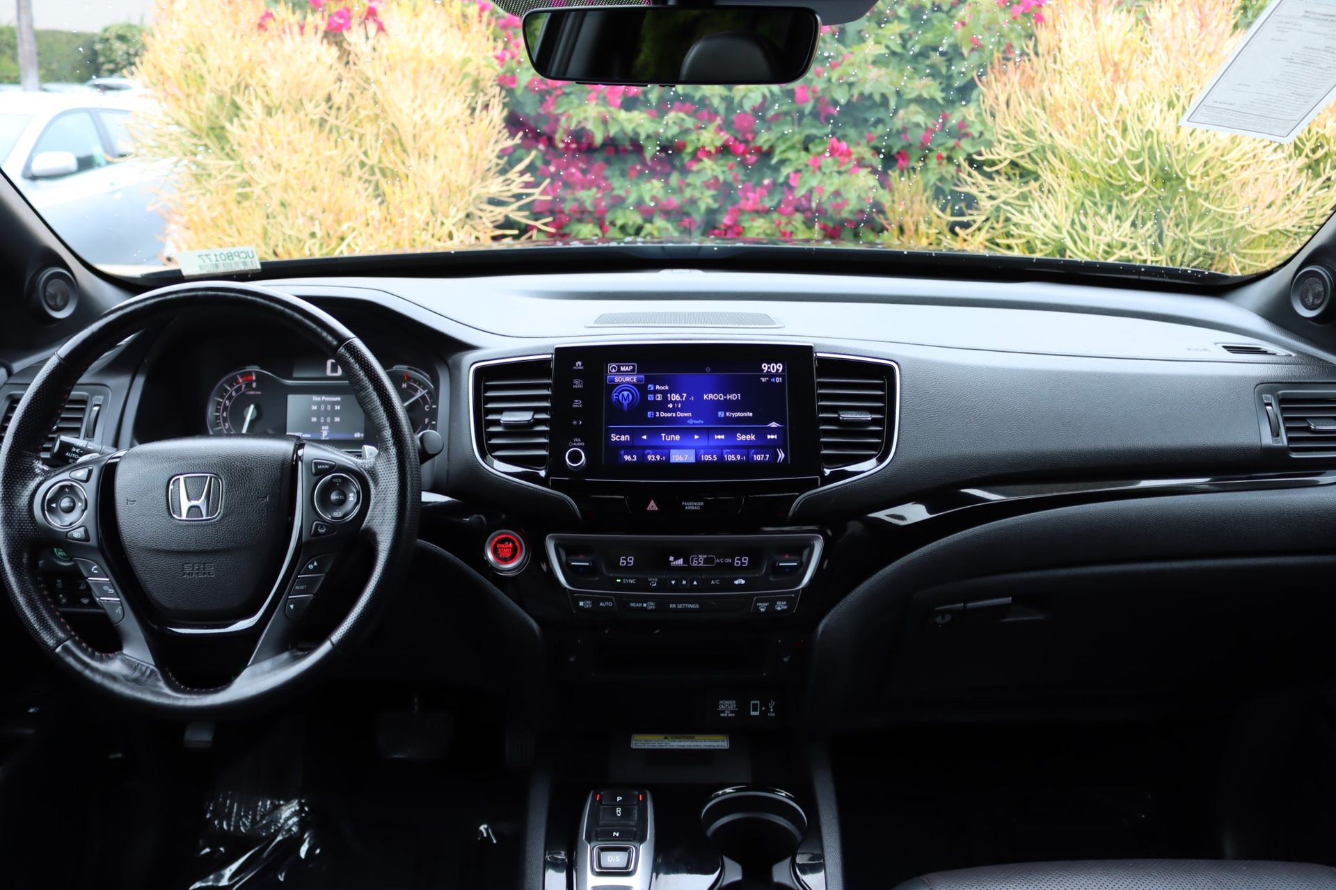2021 Honda Ridgeline Black Edition photo 6
