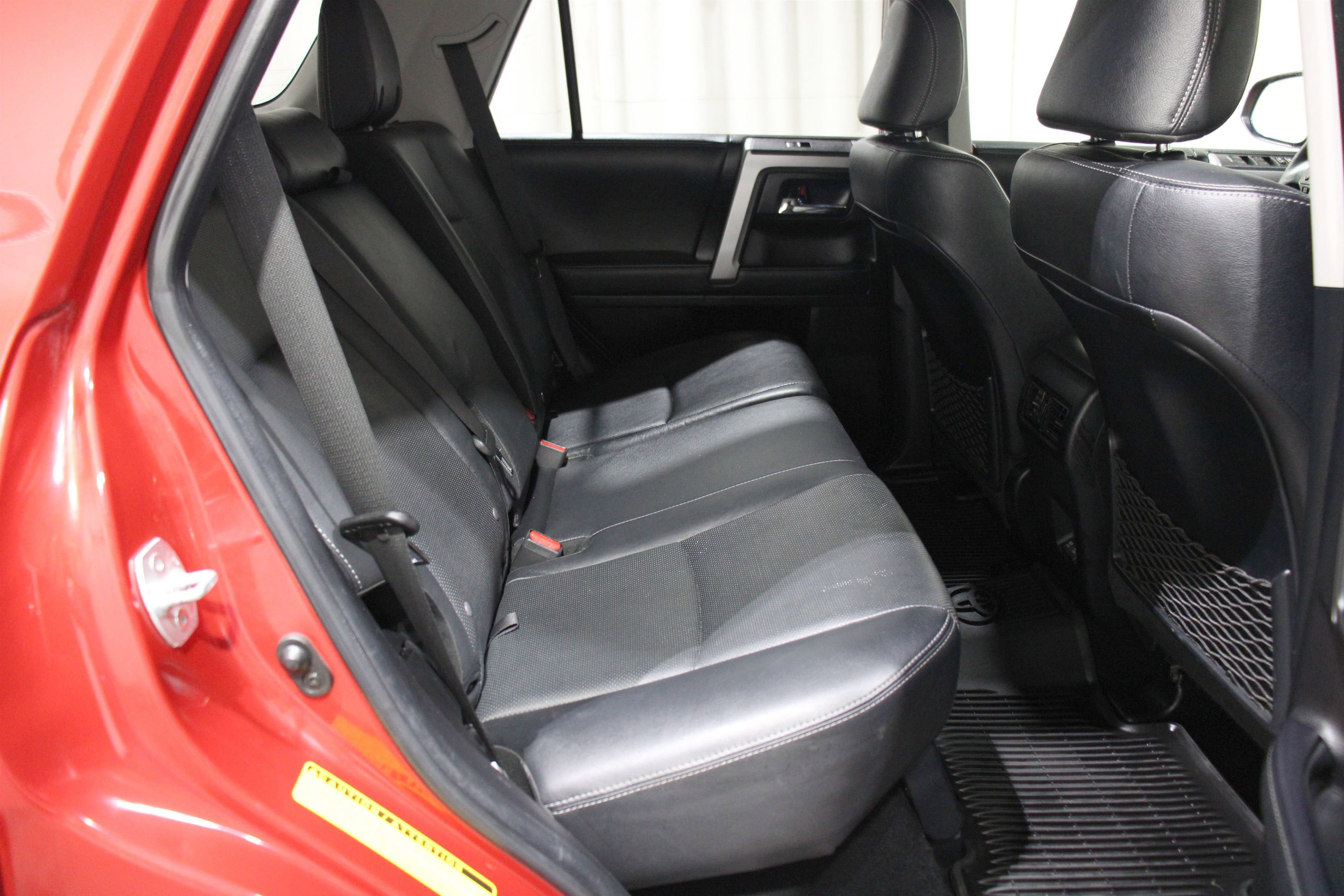 2021 Toyota 4Runner Limited photo 2