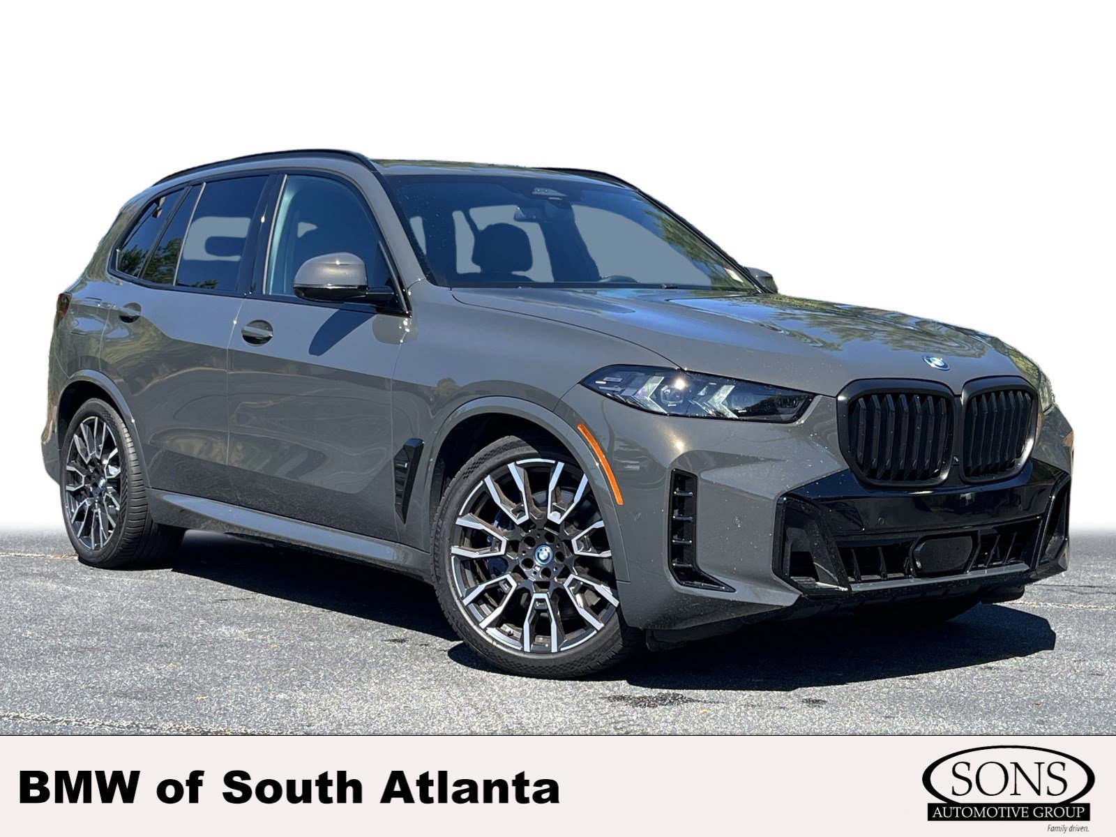 2024 BMW X5 50e's photo