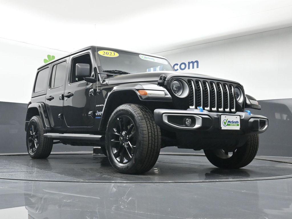 2023 Jeep Wrangler Sahara 4xe photo 19