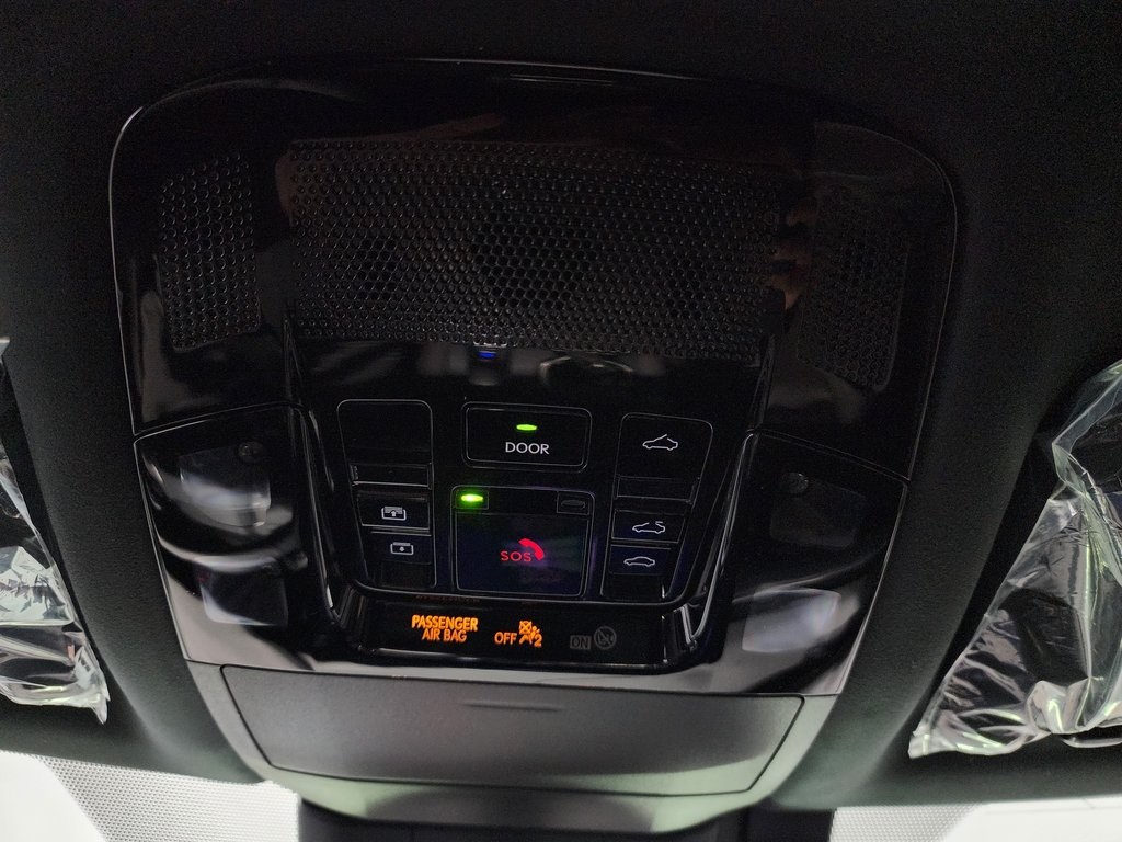 2025 Lexus RX 450h+ Luxury photo 18