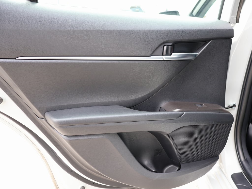 2024 Toyota Camry SE photo 16