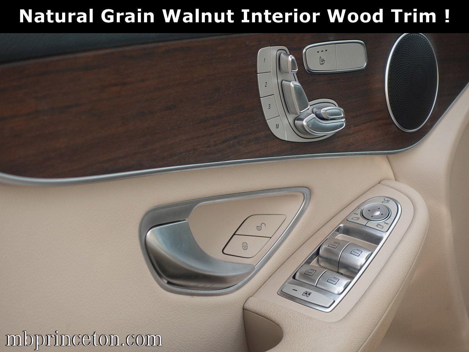 2021 Mercedes Benz GLC 300 photo 13