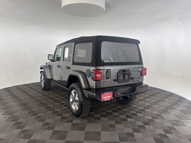 2021 Jeep Wrangler Unlimited Sahara photo 5