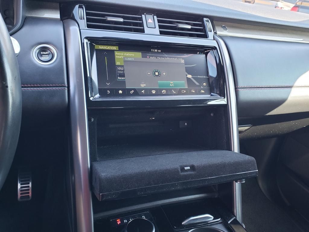 2018 Land Rover Discovery HSE photo 36