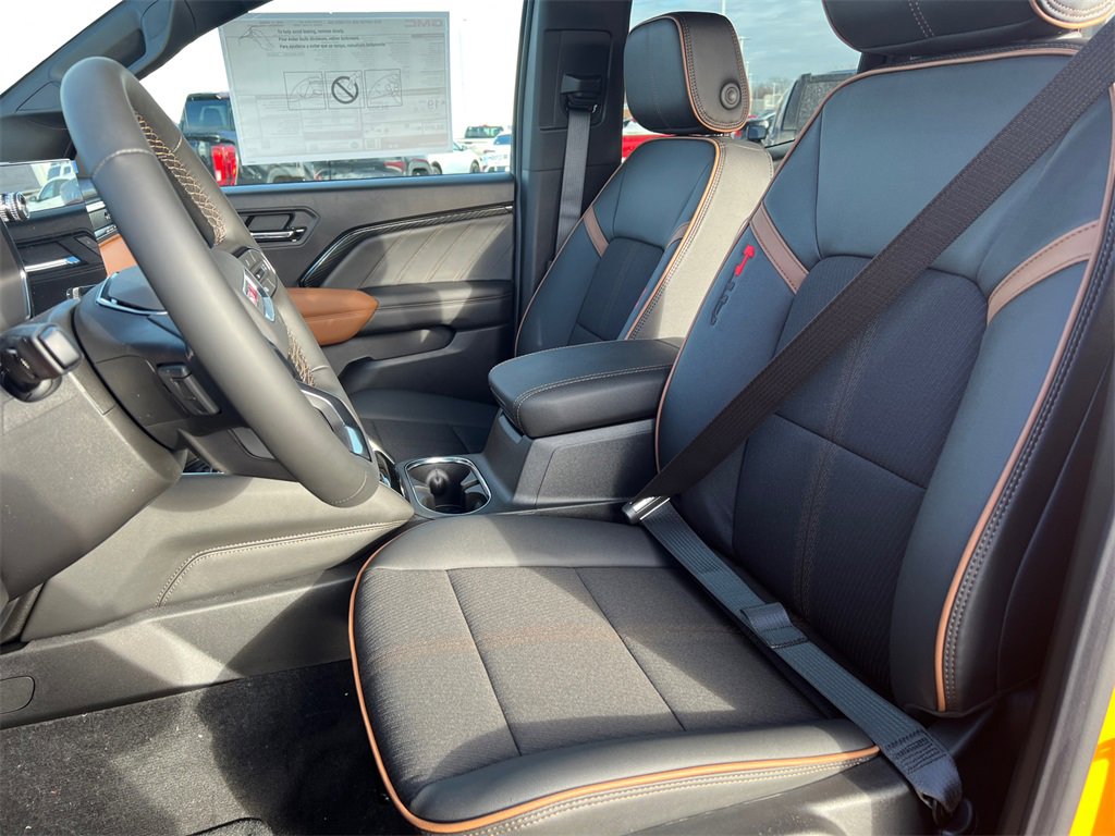 2026 GMC CANYON - Image 14