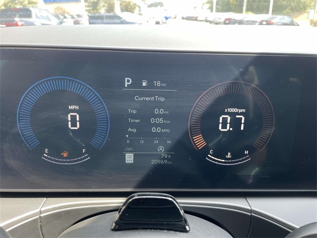 2025 Hyundai Santa Fe SEL photo 18