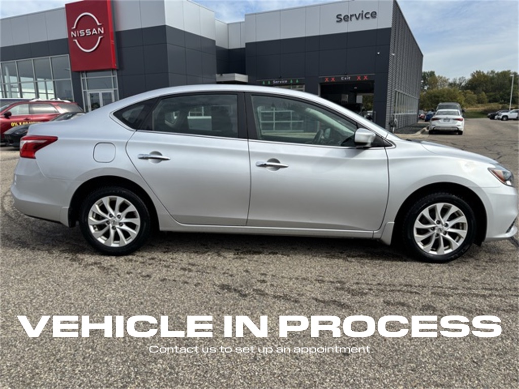 Used 2018 Nissan Sentra SV with VIN 3N1AB7AP4JY320256 for sale in Rochester, Minnesota