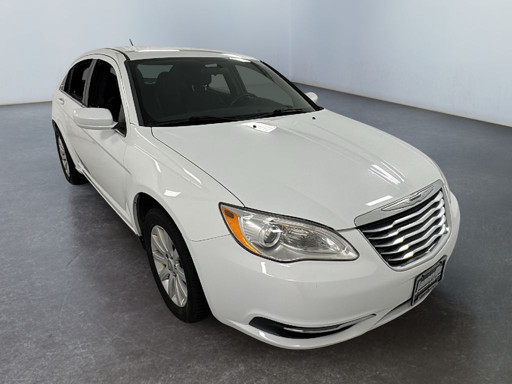 2013 Chrysler 200