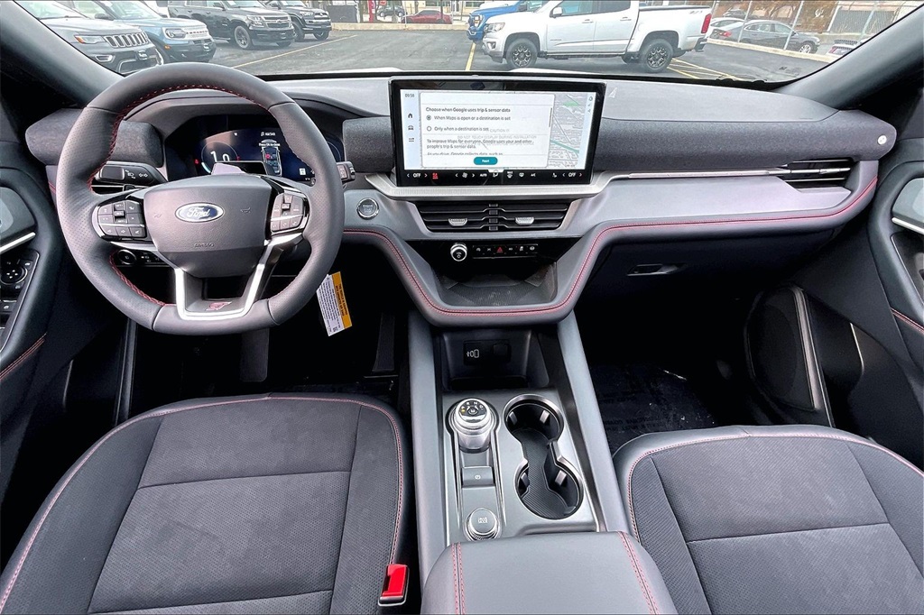 2026 Ford Explorer ST photo 4