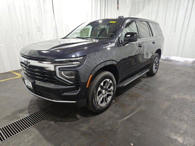 2025 Chevrolet Tahoe LS photo 5