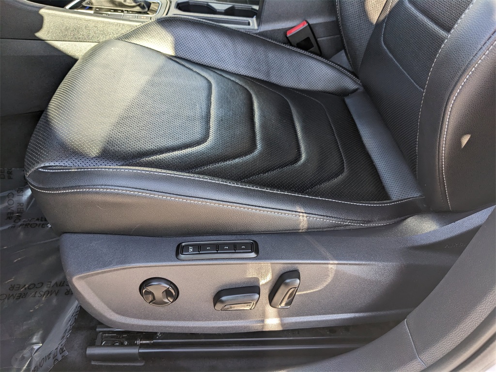 2020 Volkswagen Jetta SEL Premium photo 18