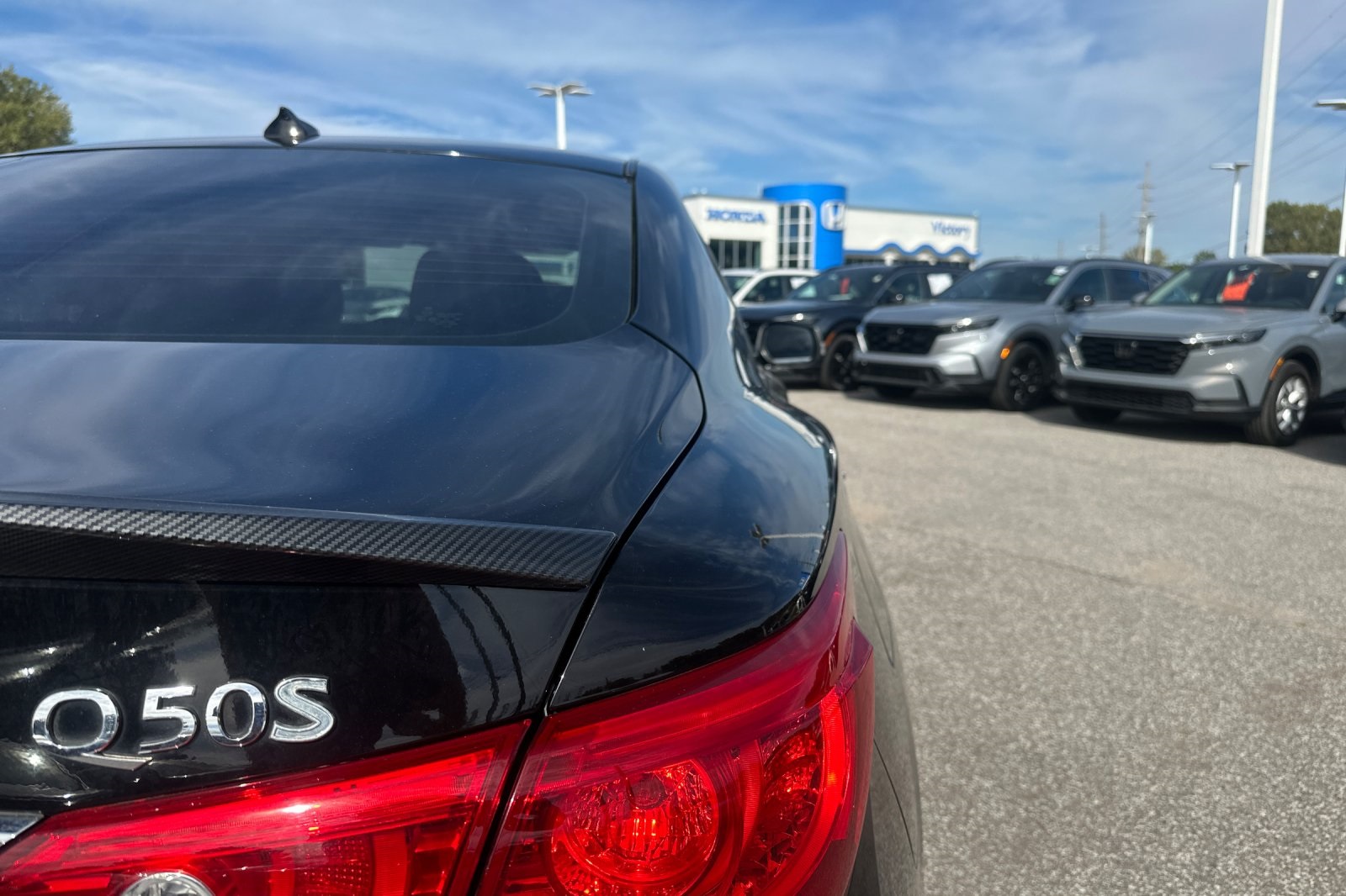 2015 Infiniti Q50 Premium photo 34