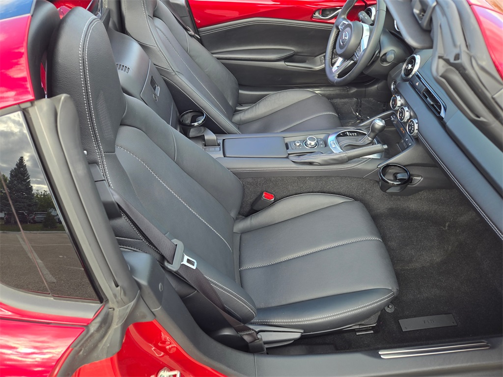 2024 Mazda MX-5 Miata Miata RF Grand Touring photo 5