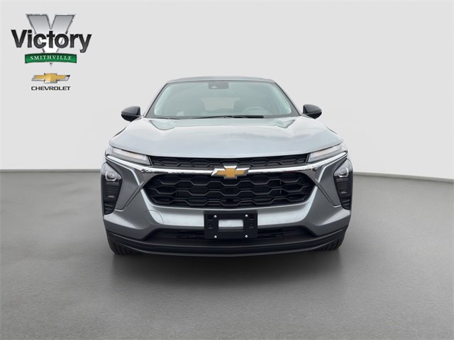 2026 Chevrolet Trax LS photo 2