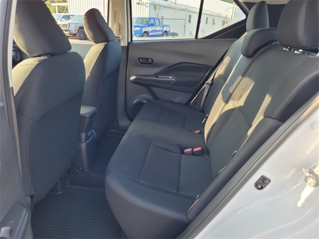 2025 Nissan Kicks Play S photo 7