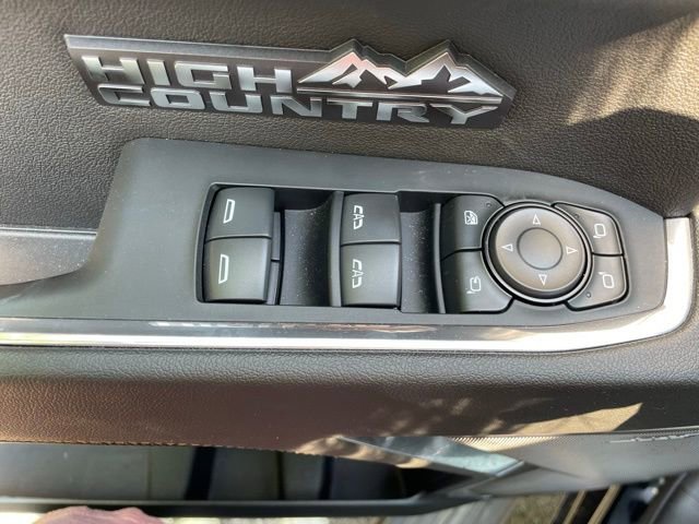 2024 Chevrolet Silverado 1500 High Country photo 15
