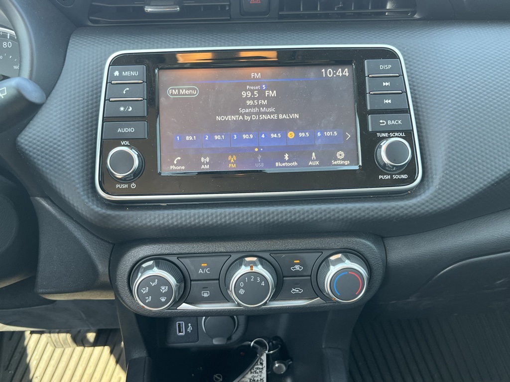 2024 Nissan Kicks S photo 13