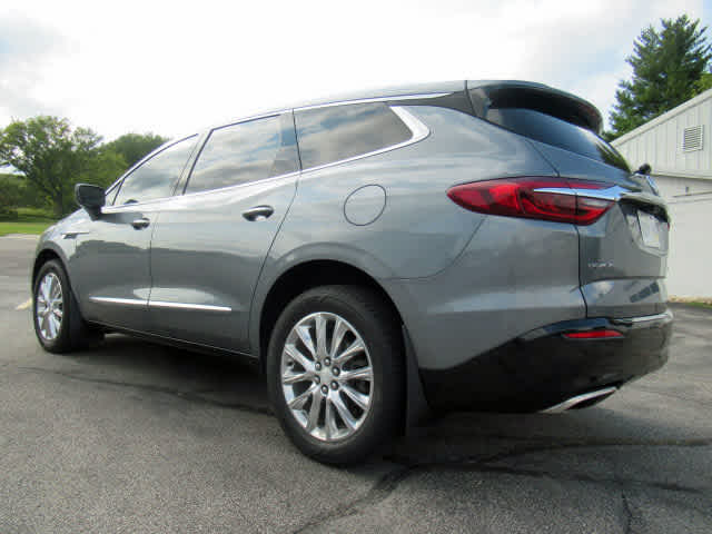 2018 Buick Enclave Premium photo 2