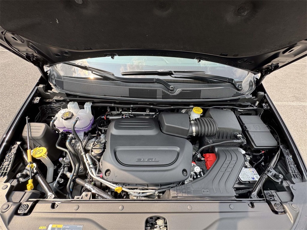 2026 Chrysler Voyager LX photo 11