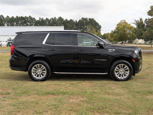 2022 Gmc Yukon SLE photo 2