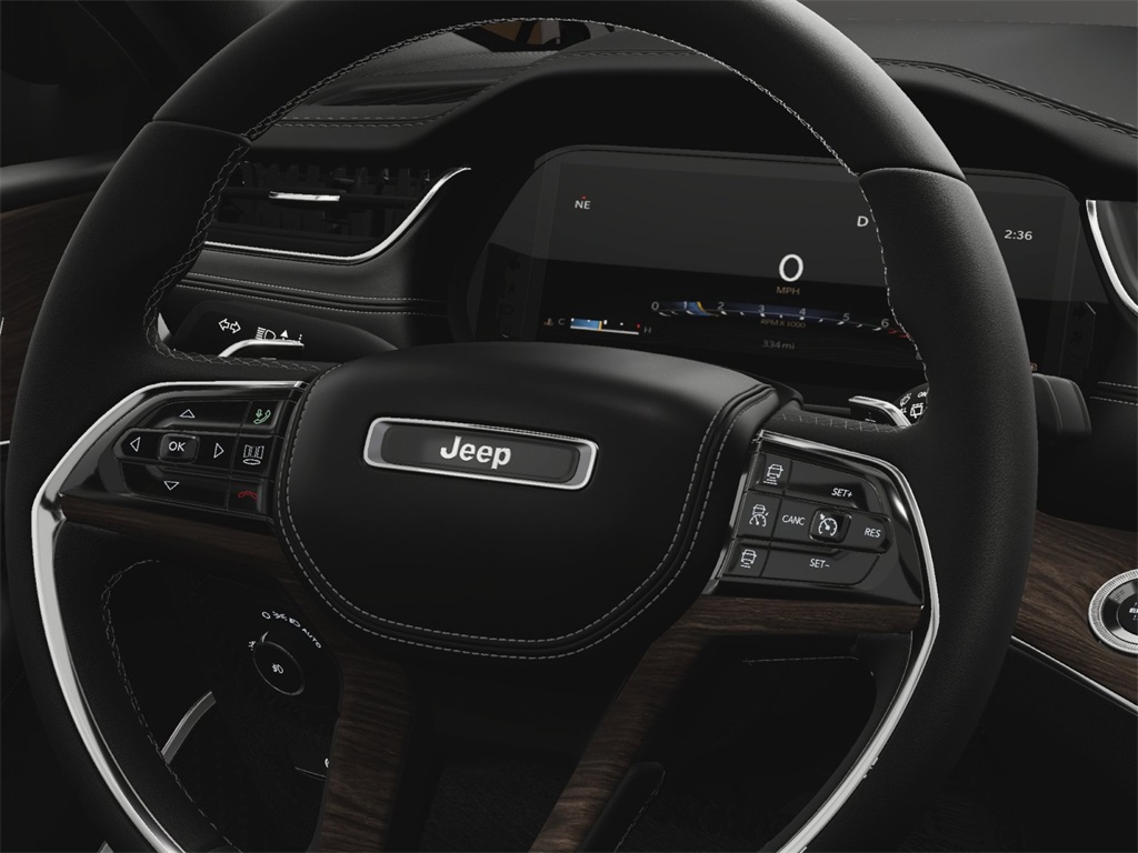 2025 Jeep Grand Cherokee Overland photo 18