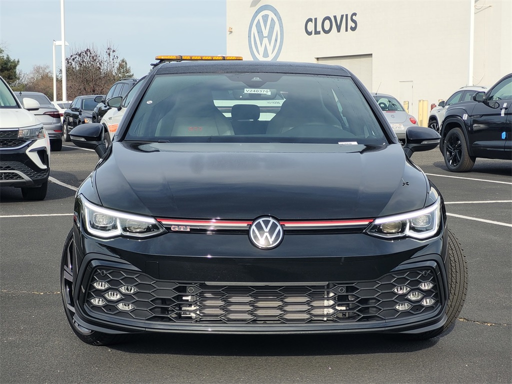 2024 Volkswagen Golf GTI SE photo 2