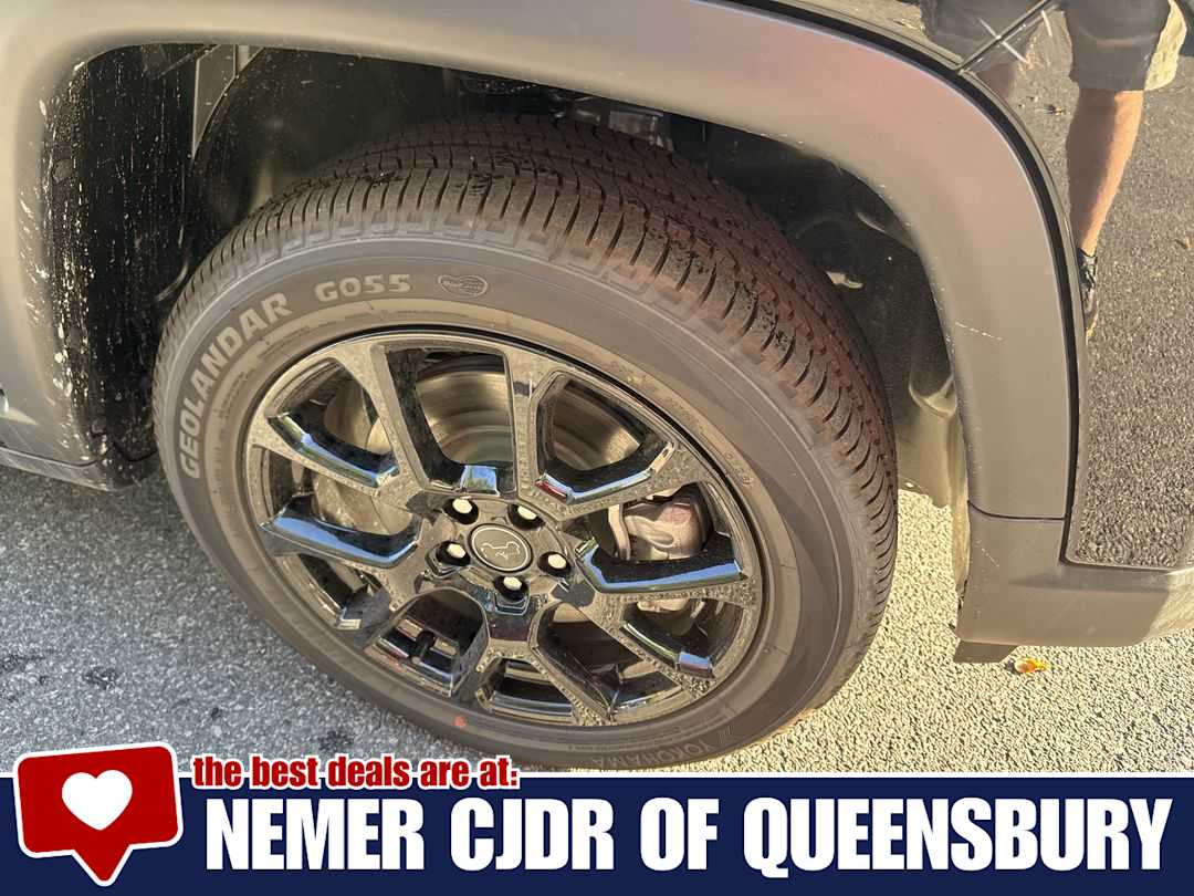 2026 Jeep Compass Latitude Altitude Special Edition photo 3