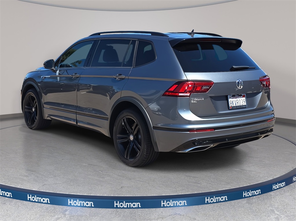 2019 Volkswagen Tiguan SEL R-Line photo 2