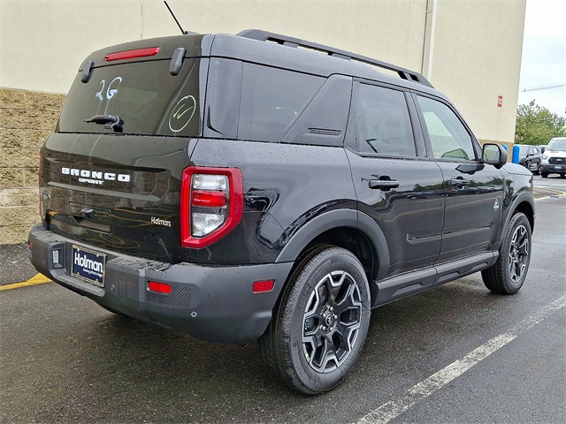 2025 Ford Bronco Sport Outer Banks photo 4