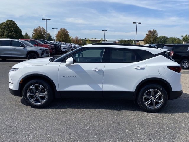 2023 Chevrolet Blazer 2LT photo 4