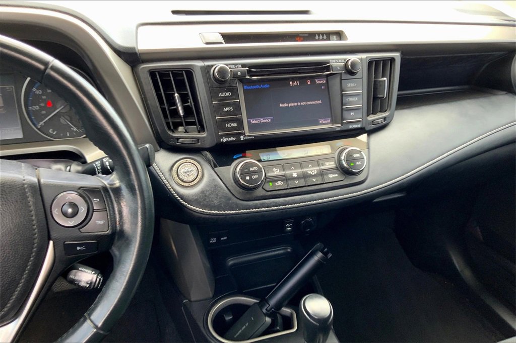 2018 Toyota RAV4 XLE photo 6