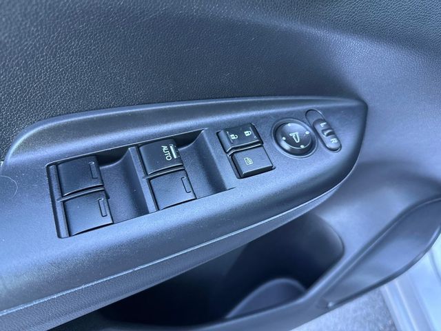 2015 Honda Fit EX photo 19