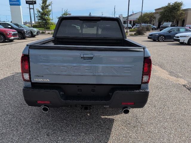 2025 Honda Ridgeline Black Edition photo 14