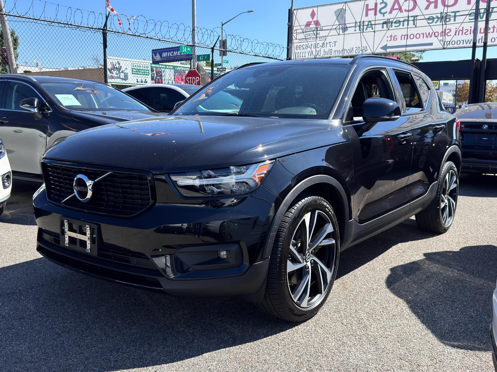 2021 Volvo XC40 R-Design