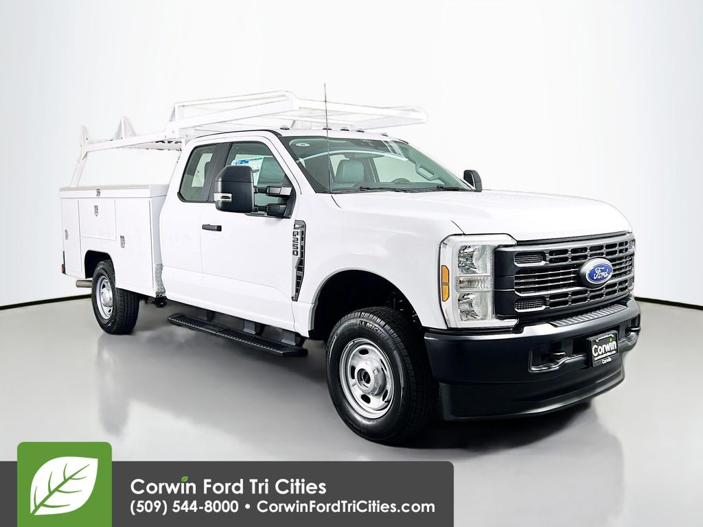 2026 Ford F-250 Super Duty XL's photo