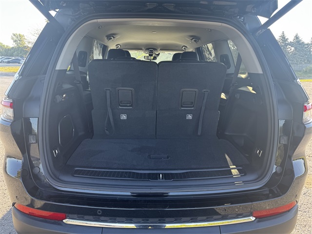 2022 Jeep Grand Cherokee Limited photo 17